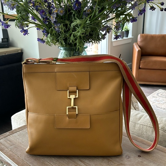 Gucci Handbags - Gucci Jackie Leather Shoulder Bag~Camel Color w/ gold hardware~GUC!